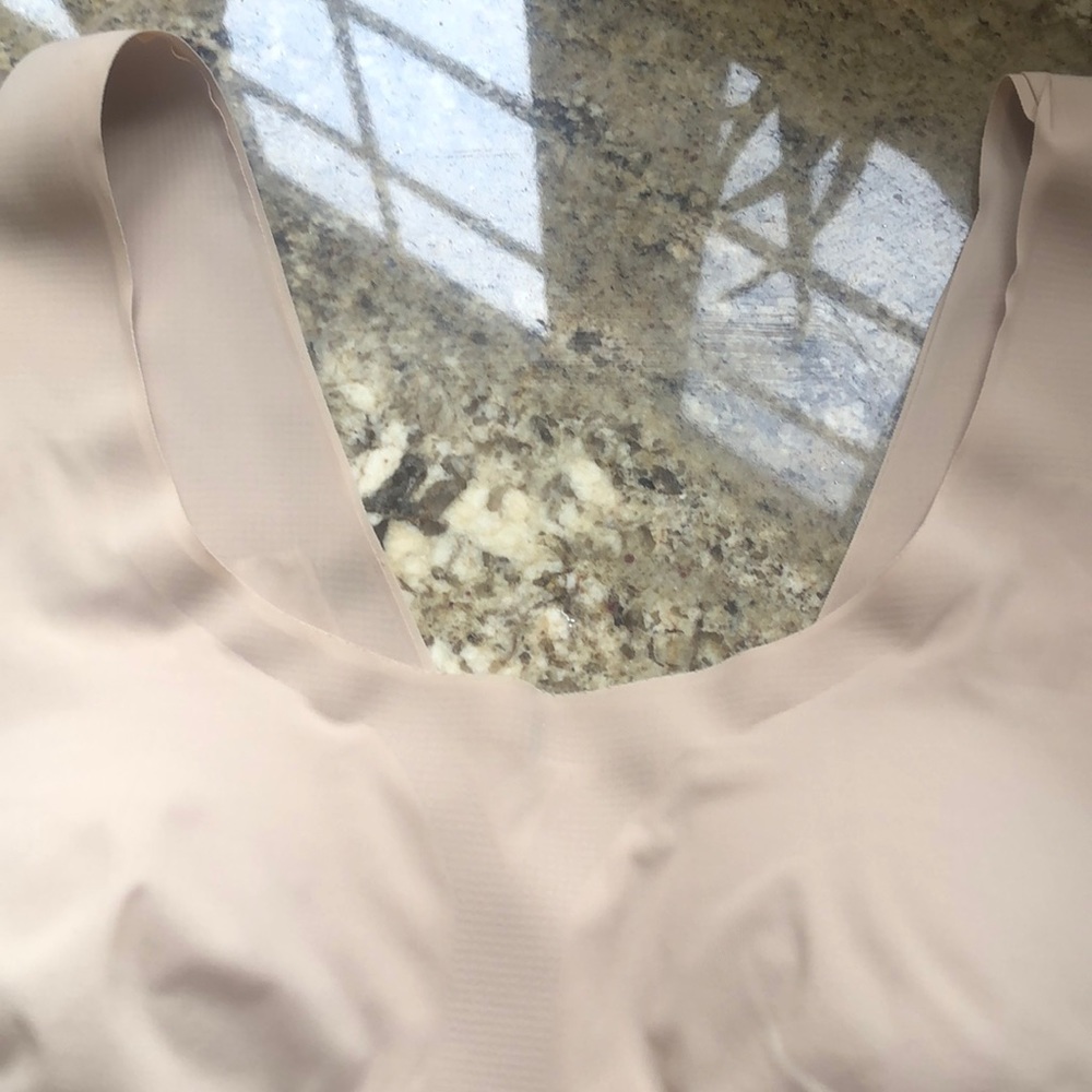 Bali size small pullover bra - Picture 3 of 6
